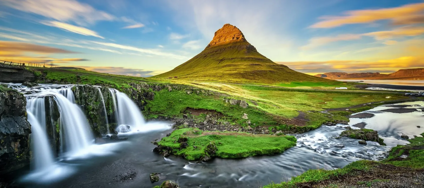Vulkan Travel - Hand-Picked Iceland Experiences